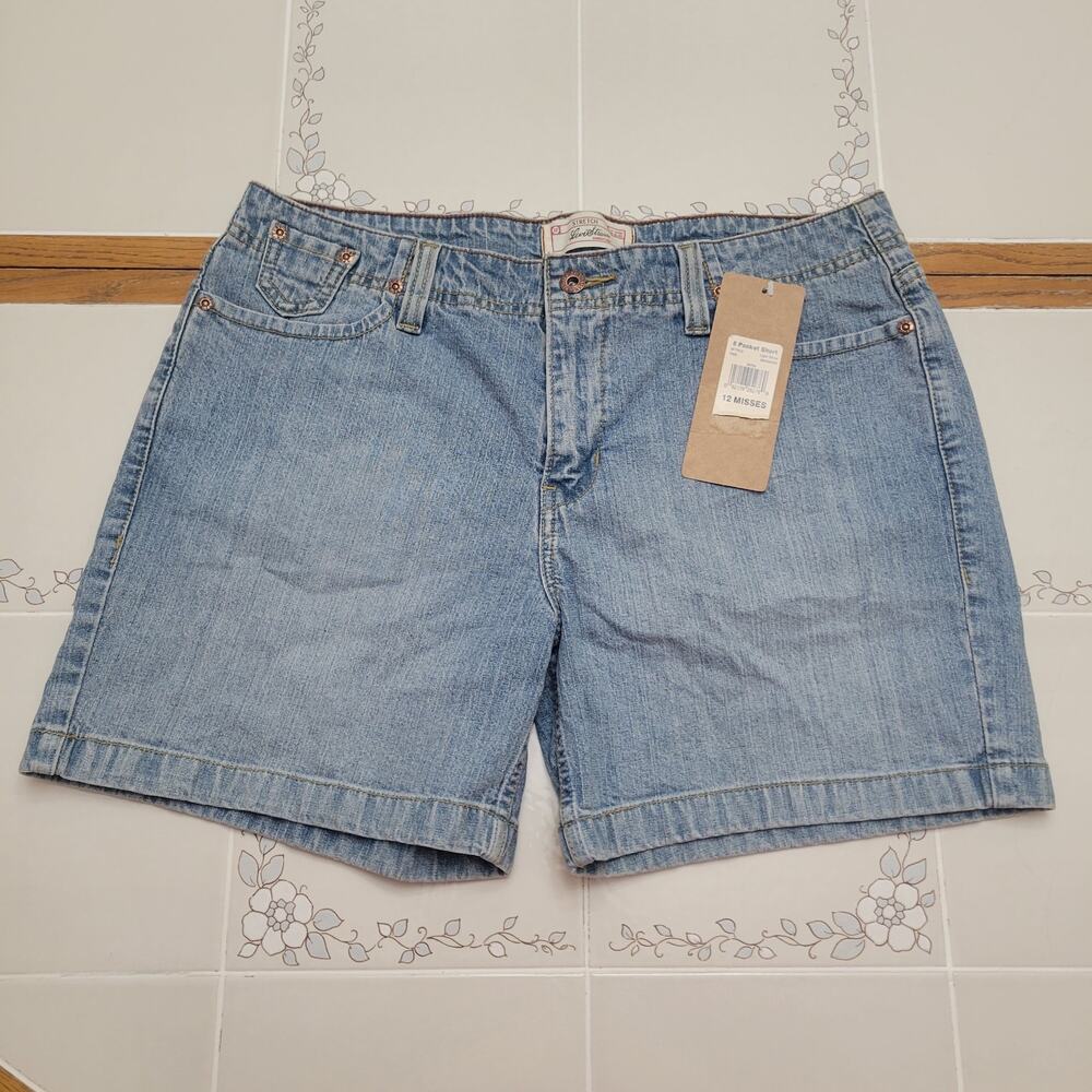 NWT Womens Levi Strauss Signature Blue Jean 5 Pocket Shorts Size 12 Misses L 35W